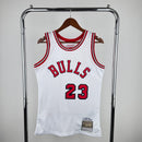 Regata Chicago Bulls Michael Jordan Branca 1984/85 - Hardwood Classics