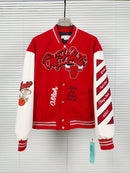 Jaqueta Off-White c/o Chicago Bulls Varsity Patchwork