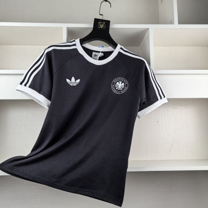 Camiseta  Adicolor Classics 3 Linhas Alemanha 2024 - Preta
