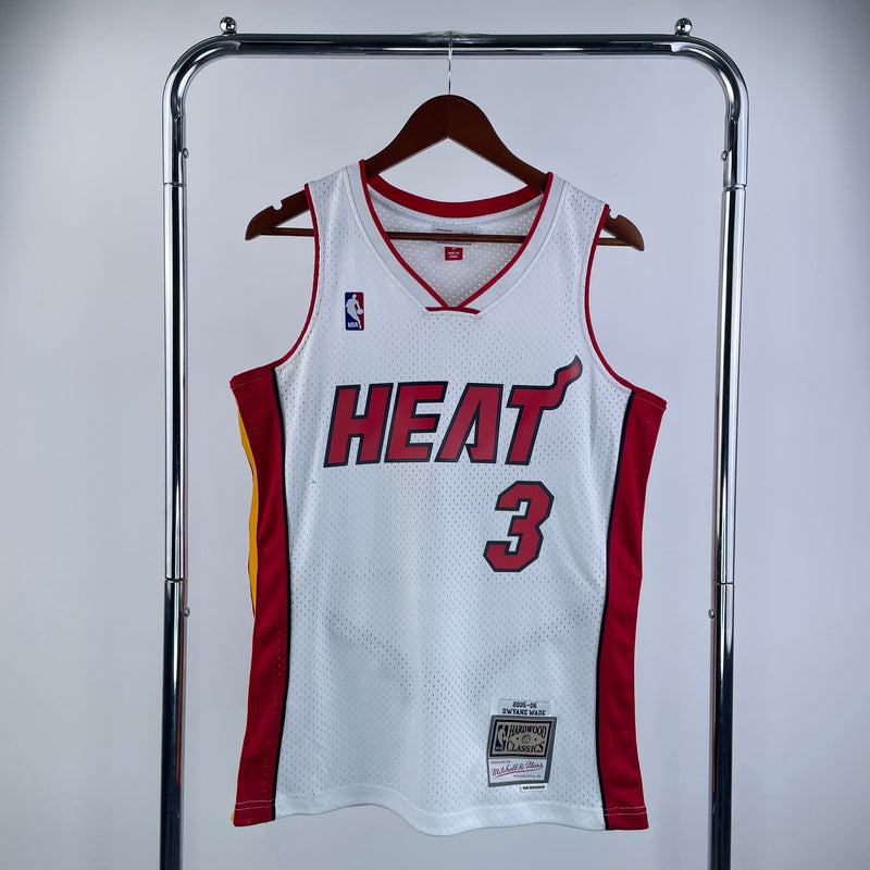 Regata Miami Heat Dwyane Wade branca 2005/06 - Hardwood Classics Swingman