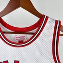 Regata Chicago Bulls Michael Jordan Branca 1984/85 - Hardwood Classics