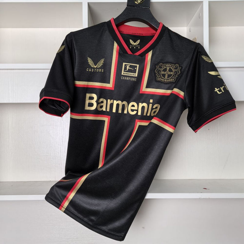 Camisa comemorativa Bayer Leverkusen 2024 Torcedor - Masculina