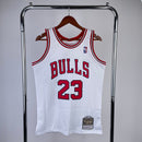 Regata Chicago Bulls Michael Jordan Branca 1997/98 - Hardwood Classics