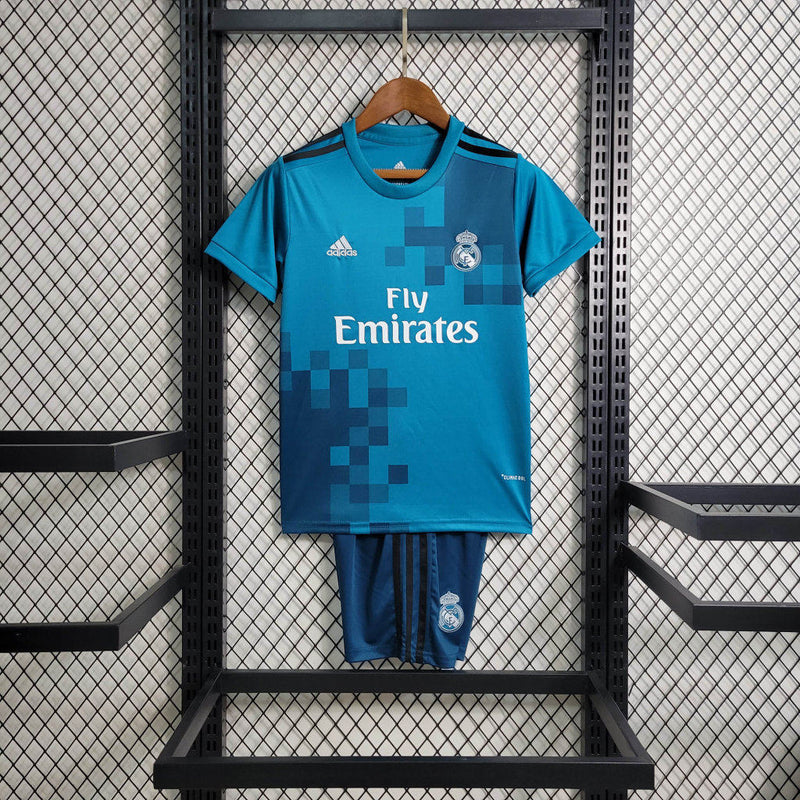 Conjunto Infantil Real Madrid Retrô 2017/18 - Unissex