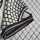 Camisa Real Madrid Dragon Branca 2022/23 Torcedor - Masculina